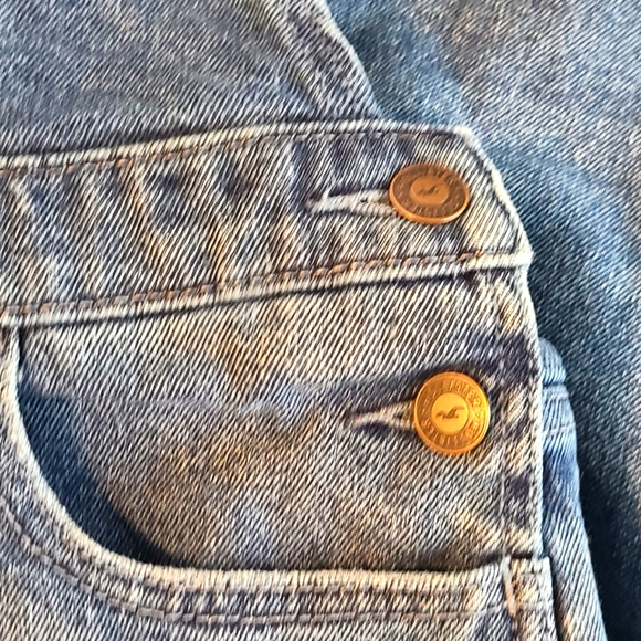 🎉Host Pick!🎉 NWOT! Denim Overalls Size M Hollister - Picture 3 of 4